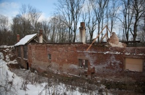 Uzsākta Krāslavas pils Dārznieka mājas konservācija